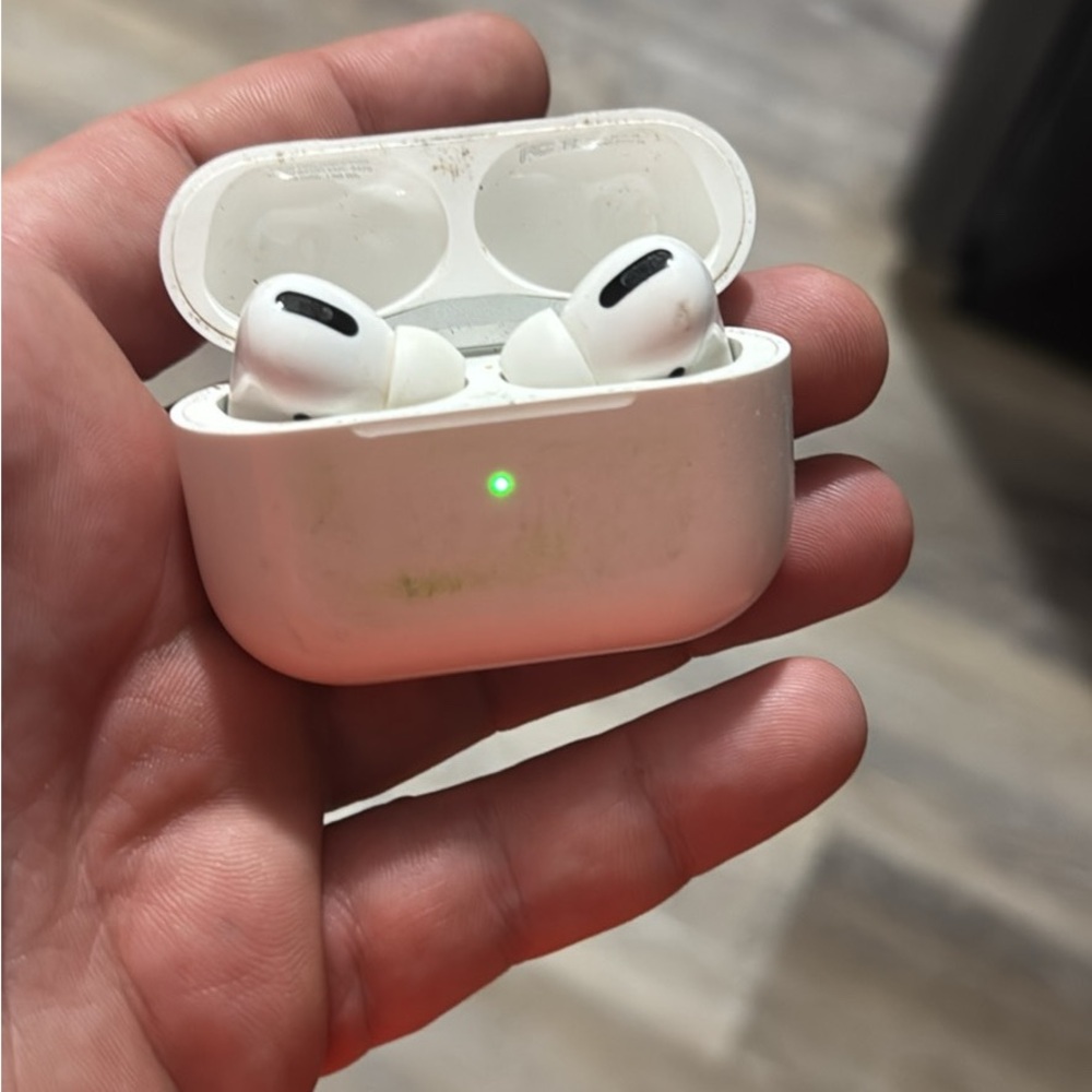 Apple Air Pod Pros White Earbud Headphones